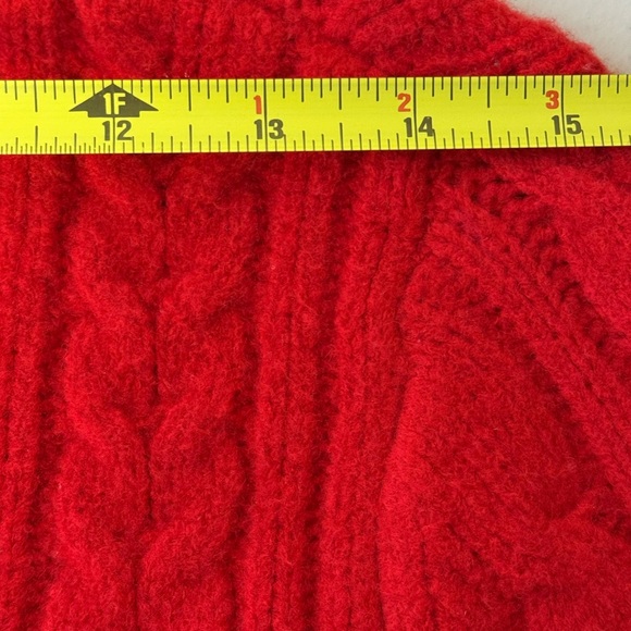 Abercrombie Red Cable Knit Cropped Cardigan Sweater Soft Cozy Wool Blend Medium - Picture 11 of 12
